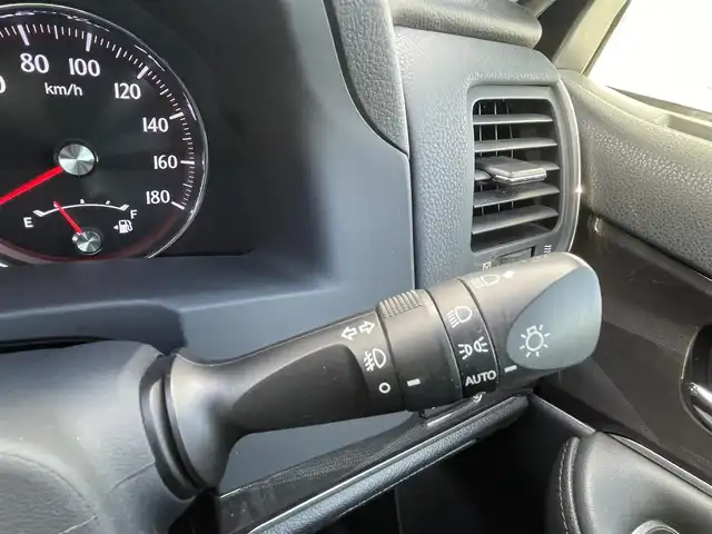 トヨタ クラウン アスリート S 千葉県 2015(平27)年 6.9万km ホワイトパールクリスタルシャイン 純正ナビ/フルセグTV/CD/DVD/HDD/Bluetooth/バックカメラ/ETC/ステアリングスイッチ/レーダークルーズコントロール/純正LEDヘッドライト/オートライト/フォグランプ/オートミラー/ウインカーミラー/ミリ波レーダープリクラッシュ/インテリジェントクリアランスソナー/全席オートウィンドウ/ドアバイザー/純正アルミホイール/純正フロアマット