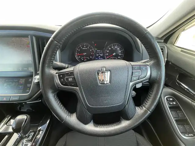 トヨタ クラウン アスリート S 千葉県 2015(平27)年 6.9万km ホワイトパールクリスタルシャイン 純正ナビ/フルセグTV/CD/DVD/HDD/Bluetooth/バックカメラ/ETC/ステアリングスイッチ/レーダークルーズコントロール/純正LEDヘッドライト/オートライト/フォグランプ/オートミラー/ウインカーミラー/ミリ波レーダープリクラッシュ/インテリジェントクリアランスソナー/全席オートウィンドウ/ドアバイザー/純正アルミホイール/純正フロアマット