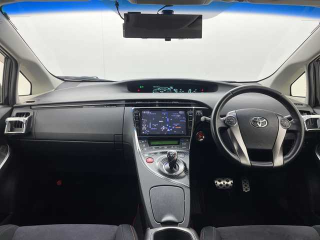 トヨタ プリウス S ツーリングセレ G’s 群馬県 2014(平26)年 7.2万km ブラック アルパイン９型ナビ　バックカメラ　フルセグTV　前後ドラレコ　ＥＴＣ　ＬＥＤヘッドライト　オートライト　純正Ｇ‘ｓアルミホイール　スマートキー　衝突被害軽減ブレーキ　クリアランスソナー　禁煙車