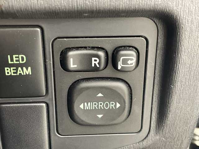 トヨタ プリウス S ツーリングセレ G’s 群馬県 2014(平26)年 7.2万km ブラック アルパイン９型ナビ　バックカメラ　フルセグTV　前後ドラレコ　ＥＴＣ　ＬＥＤヘッドライト　オートライト　純正Ｇ‘ｓアルミホイール　スマートキー　衝突被害軽減ブレーキ　クリアランスソナー　禁煙車