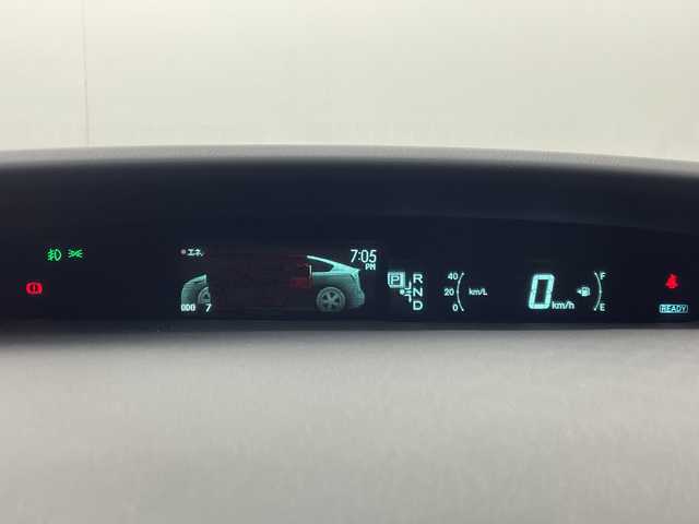 トヨタ プリウス S ツーリングセレ G’s 群馬県 2014(平26)年 7.2万km ブラック アルパイン９型ナビ　バックカメラ　フルセグTV　前後ドラレコ　ＥＴＣ　ＬＥＤヘッドライト　オートライト　純正Ｇ‘ｓアルミホイール　スマートキー　衝突被害軽減ブレーキ　クリアランスソナー　禁煙車