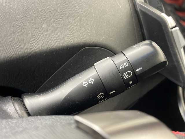 トヨタ プリウス S ツーリングセレ G’s 群馬県 2014(平26)年 7.2万km ブラック アルパイン９型ナビ　バックカメラ　フルセグTV　前後ドラレコ　ＥＴＣ　ＬＥＤヘッドライト　オートライト　純正Ｇ‘ｓアルミホイール　スマートキー　衝突被害軽減ブレーキ　クリアランスソナー　禁煙車