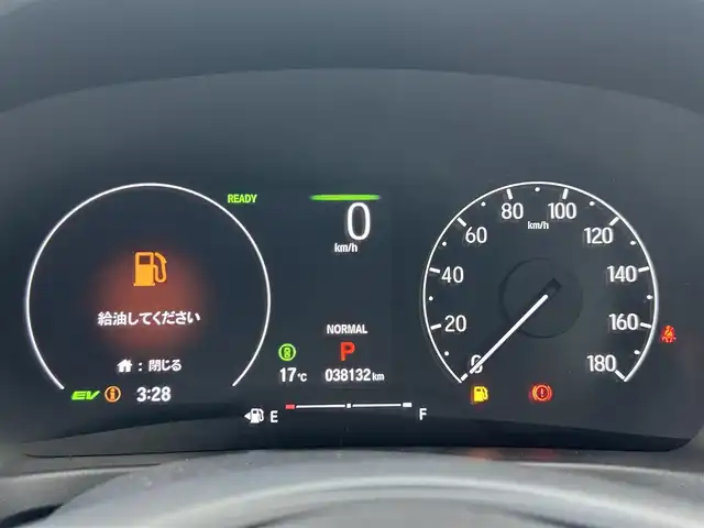 ホンダ ヴェゼル ハイブリッド e:HEV PLaY 熊本県 2021(令3)年 3.9万km クリスタルブラックパール 純正メモリーナビ/AM/FM/USB/Bluetooth/スマホ連携/オーディオアプリ/フルセグTV/ホンダセンシング/・路外逸脱抑制機能/・アダプティブクルーズコントロール/・ブラインドスポットインフォメーション/・踏み間違い衝突軽減システム/・衝突軽減ブレーキ/・パーキングセンサーシステム/・オートハイビーム/・後退出庫サポート/マルチビューカメラシステム/ヒルディセントコントロール/ハンズフリーパワーバックドア/パノラマルーフ/ワイヤレス充電器/LEDヘッドライト/・フォグランプ/・ヘッドライトレベライザー/革巻きステアリング/・ステアリングスイッチ/・ステアリングヒーター/・パドルシフト/電動格納ミラー/・ウィンカラーミラー/フロントデアイサ/電子パーキングブレーキ/・ブレーキホールド/プッシュスタートボタン/スマートキー/純正アルミホイール/純正ドアバイザー/純正フロアマット