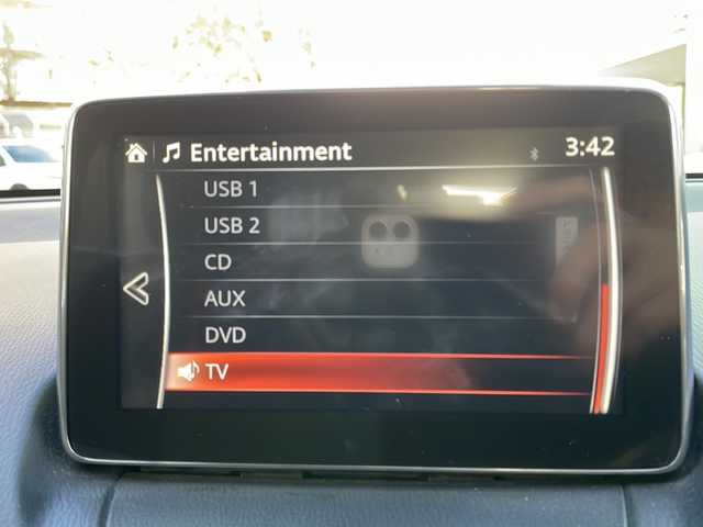 マツダ デミオ XD ツーリング 大阪府 2015(平27)年 14万km スノーフレイクホワイトパールマイカ ワンオーナー/純正メモリナビ/・DVD/CD/FM/AM/Bluetooth/・フルセグテレビ/ETC/ドライブレコーダー/バックカメラ/レーンキープアシスト/クルーズコントロール/盗難防止装置/革巻きステアリング/ステアリングリモコン/パドルシフト/コーナーセンサー/LEDヘッドライト/オートライト/オートエアコン/ドアバイザー/ヘッドアップディスプレイ/スマートキー×2/プッシュスタート/12V電源/USBジャック/純正16インチアルミホイール/純正フロアマット/取扱説明書/保証書