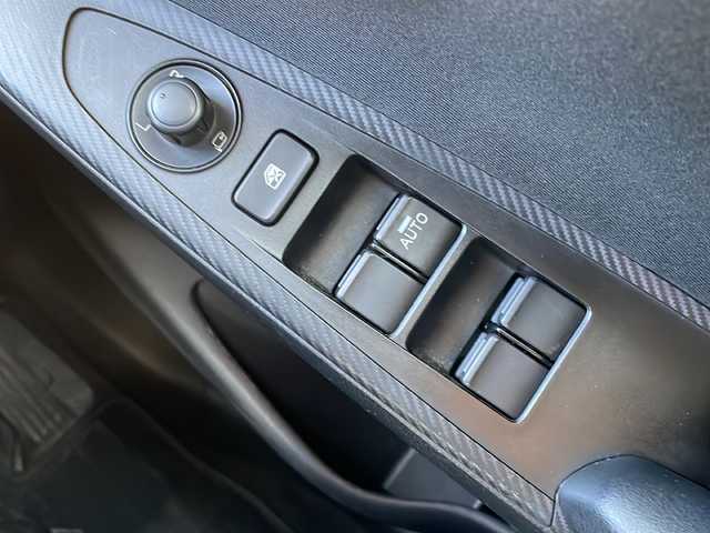 マツダ デミオ XD ツーリング 大阪府 2015(平27)年 14万km スノーフレイクホワイトパールマイカ ワンオーナー/純正メモリナビ/・DVD/CD/FM/AM/Bluetooth/・フルセグテレビ/ETC/ドライブレコーダー/バックカメラ/レーンキープアシスト/クルーズコントロール/盗難防止装置/革巻きステアリング/ステアリングリモコン/パドルシフト/コーナーセンサー/LEDヘッドライト/オートライト/オートエアコン/ドアバイザー/ヘッドアップディスプレイ/スマートキー×2/プッシュスタート/12V電源/USBジャック/純正16インチアルミホイール/純正フロアマット/取扱説明書/保証書