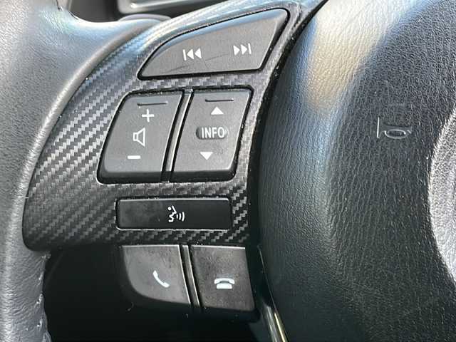 マツダ デミオ XD ツーリング 大阪府 2015(平27)年 14万km スノーフレイクホワイトパールマイカ ワンオーナー/純正メモリナビ/・DVD/CD/FM/AM/Bluetooth/・フルセグテレビ/ETC/ドライブレコーダー/バックカメラ/レーンキープアシスト/クルーズコントロール/盗難防止装置/革巻きステアリング/ステアリングリモコン/パドルシフト/コーナーセンサー/LEDヘッドライト/オートライト/オートエアコン/ドアバイザー/ヘッドアップディスプレイ/スマートキー×2/プッシュスタート/12V電源/USBジャック/純正16インチアルミホイール/純正フロアマット/取扱説明書/保証書