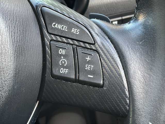 マツダ デミオ XD ツーリング 大阪府 2015(平27)年 14万km スノーフレイクホワイトパールマイカ ワンオーナー/純正メモリナビ/・DVD/CD/FM/AM/Bluetooth/・フルセグテレビ/ETC/ドライブレコーダー/バックカメラ/レーンキープアシスト/クルーズコントロール/盗難防止装置/革巻きステアリング/ステアリングリモコン/パドルシフト/コーナーセンサー/LEDヘッドライト/オートライト/オートエアコン/ドアバイザー/ヘッドアップディスプレイ/スマートキー×2/プッシュスタート/12V電源/USBジャック/純正16インチアルミホイール/純正フロアマット/取扱説明書/保証書