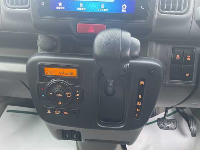 スズキ エブリイ JOINターボ 山形県 2024(令6)年 0.9万km パールホワイト 4WD/ターボエンジン/禁煙車/純正ディスプレイオーディオ/appleCarplay/AndroidAuto/FM/AM/Bluetooth接続/両側パワースライドドア/衝突軽減ブレーキ/後方コーナーセンサー/バックカメラ/アイドリングストップ/オートライト/LEDヘッドライト/横滑り防止装置/純正ドアバイザー/パワステ/パワーウィンドウ