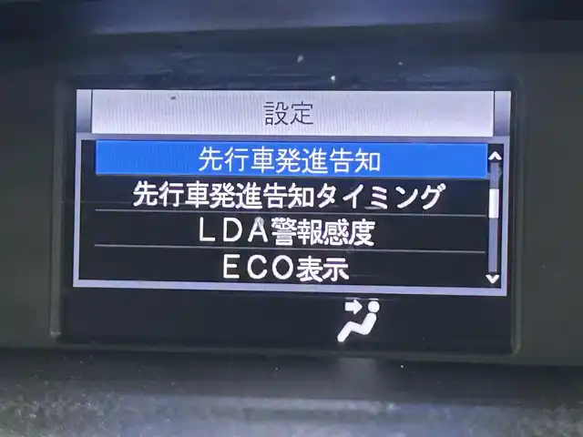 トヨタ エスクァイア Xi 福岡県 2019(令1)年 4.4万km ブラック 後席モニター　/純正ナビ（ＢＴ，フルセグＴＶ）　/バックカメラ　/ＥＴＣ　/前後ドライブレコーダー　/クルーズコントロール　/衝突軽減ブレーキ　/レーンキープ　/先行車発進お知らせ　/ＭＴモード付　/片側電動スライドドア
