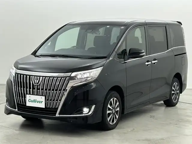 トヨタ エスクァイア Xi 福岡県 2019(令1)年 4.4万km ブラック 後席モニター　/純正ナビ（ＢＴ，フルセグＴＶ）　/バックカメラ　/ＥＴＣ　/前後ドライブレコーダー　/クルーズコントロール　/衝突軽減ブレーキ　/レーンキープ　/先行車発進お知らせ　/ＭＴモード付　/片側電動スライドドア