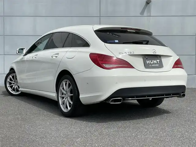 メルセデス・ベンツ ＣＬＡ１８０ Sブレイク 千葉県 2016(平28)年 4.6万km カルサイトホワイト 純正8インチナビ/フルセグTV/CD/DVD/Bluetooth/バックカメラ/ETC/革巻きステアリング/ステアリングリモコン/パドルシフト/ハーフレザーシート/D+N席シートヒーター/純正17インチアルミホイール/電動格納ミラー/ウインカーミラー/純正フロアマット/トノカバー