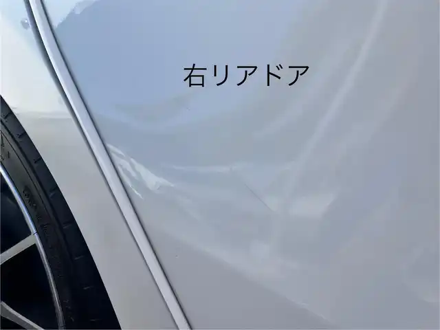 トヨタ アクア G G’s 三重県 2015(平27)年 19.4万km ライムホワイトパールクリスタルシャイン シートヒーター(運転席/助手席)/純正9インチナビ(Bluetooth/CD/DVD/地デジTV/FM/AM/SD)/ドライブレコーダー(前)/バックカメラ/ETC/セーフティセンスC(プリクラッシュセーフティシステム/レーンディパーチャーアラート/オートマチックハイビーム)/クルーズコントロール/ステアリングスイッチ/純正フロアマット/ドアバイザー/スマートエントリーパッケージ/ブラック加飾LEDヘッドランプ/開口部台形メッキ横6本桟フロントエアロバンパー/LEDフロントフォグランプ/LEDイルミネーションランプ/ボディ同色サイドシルスポイラー/エアロバンパー/「Ｇ’s」エンブレム(フロントフェンダー/リア)/195/45R17タイヤ/17インチ光機アルミホイール/ローダウンサスペンション/アルミペダル/ブラック合皮/アルカンターラコンビスポーツシート(「G’s」エンブレム付)/シルバーステッチ入アームレスト付センターコンソールボックス/スペアキー