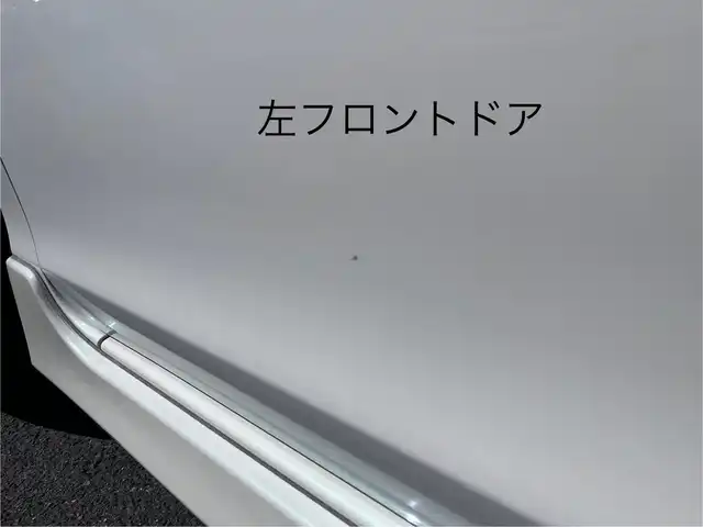 トヨタ アクア G G’s 三重県 2015(平27)年 19.4万km ライムホワイトパールクリスタルシャイン シートヒーター(運転席/助手席)/純正9インチナビ(Bluetooth/CD/DVD/地デジTV/FM/AM/SD)/ドライブレコーダー(前)/バックカメラ/ETC/セーフティセンスC(プリクラッシュセーフティシステム/レーンディパーチャーアラート/オートマチックハイビーム)/クルーズコントロール/ステアリングスイッチ/純正フロアマット/ドアバイザー/スマートエントリーパッケージ/ブラック加飾LEDヘッドランプ/開口部台形メッキ横6本桟フロントエアロバンパー/LEDフロントフォグランプ/LEDイルミネーションランプ/ボディ同色サイドシルスポイラー/エアロバンパー/「Ｇ’s」エンブレム(フロントフェンダー/リア)/195/45R17タイヤ/17インチ光機アルミホイール/ローダウンサスペンション/アルミペダル/ブラック合皮/アルカンターラコンビスポーツシート(「G’s」エンブレム付)/シルバーステッチ入アームレスト付センターコンソールボックス/スペアキー