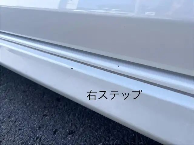 トヨタ アクア G G’s 三重県 2015(平27)年 19.4万km ライムホワイトパールクリスタルシャイン シートヒーター(運転席/助手席)/純正9インチナビ(Bluetooth/CD/DVD/地デジTV/FM/AM/SD)/ドライブレコーダー(前)/バックカメラ/ETC/セーフティセンスC(プリクラッシュセーフティシステム/レーンディパーチャーアラート/オートマチックハイビーム)/クルーズコントロール/ステアリングスイッチ/純正フロアマット/ドアバイザー/スマートエントリーパッケージ/ブラック加飾LEDヘッドランプ/開口部台形メッキ横6本桟フロントエアロバンパー/LEDフロントフォグランプ/LEDイルミネーションランプ/ボディ同色サイドシルスポイラー/エアロバンパー/「Ｇ’s」エンブレム(フロントフェンダー/リア)/195/45R17タイヤ/17インチ光機アルミホイール/ローダウンサスペンション/アルミペダル/ブラック合皮/アルカンターラコンビスポーツシート(「G’s」エンブレム付)/シルバーステッチ入アームレスト付センターコンソールボックス/スペアキー