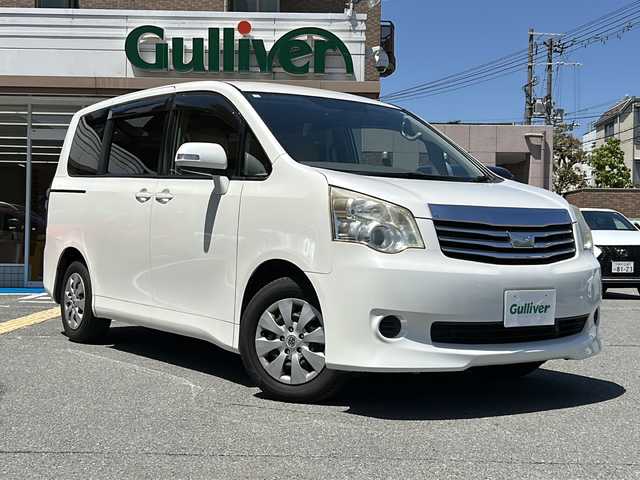 トヨタ ノア X 大阪府 2010(平22)年 6.9万km ホワイトパールクリスタルシャイン ワンオーナー/純正７型ナビ（NHDT-W60G）/ワンセグ/ビルドインETC/ドライブレコーダー/両側スライドドア/電動格納ウィンカーミラー/リモコンキー