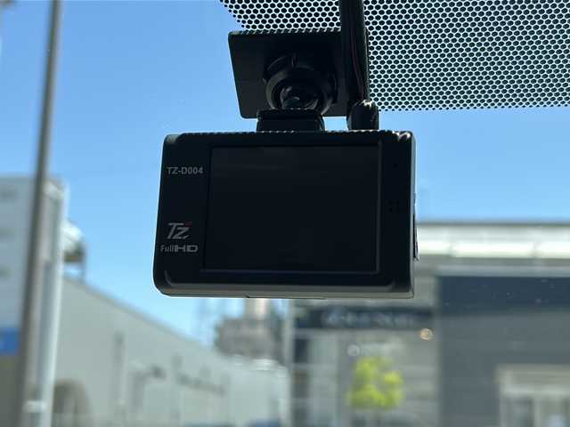 トヨタ ノア X 大阪府 2010(平22)年 6.9万km ホワイトパールクリスタルシャイン ワンオーナー/純正７型ナビ（NHDT-W60G）/ワンセグ/ビルドインETC/ドライブレコーダー/両側スライドドア/電動格納ウィンカーミラー/リモコンキー