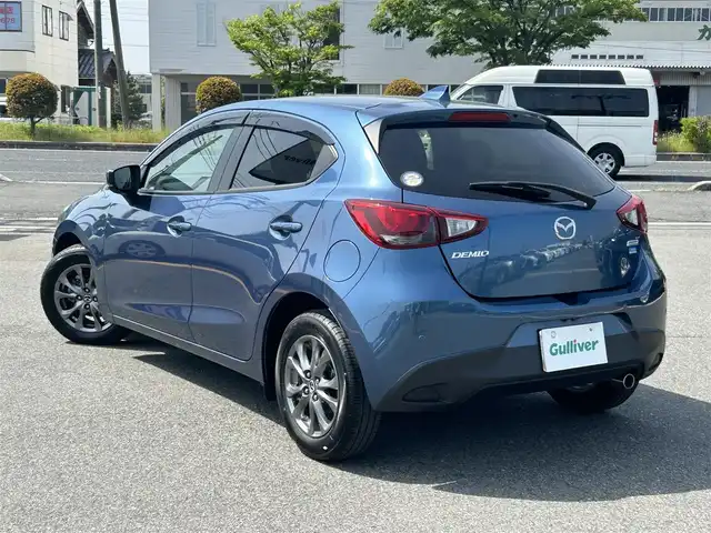 マツダ デミオ 15Sツーリング 鳥取県 2018(平30)年 4.5万km エターナルブルーマイカ 純正ナビ/フルセグ/DVD/CD/BT/USB/全方位カメラ・ETC/前方ドライブレコーダー/前席シートヒーター/衝突軽減ブレーキ/レーダークルーズコントロール/レーンキープアシスト/LEDヘッドライト/純正15インチアルミホイール/プッシュエンジンスタート/アイドリングストップ/フロアマット/ドアバイザー/保証書・取扱説明書/スペアキー