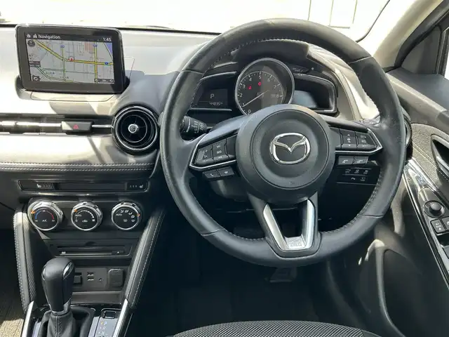 マツダ デミオ 15Sツーリング 鳥取県 2018(平30)年 4.5万km エターナルブルーマイカ 純正ナビ/フルセグ/DVD/CD/BT/USB/全方位カメラ・ETC/前方ドライブレコーダー/前席シートヒーター/衝突軽減ブレーキ/レーダークルーズコントロール/レーンキープアシスト/LEDヘッドライト/純正15インチアルミホイール/プッシュエンジンスタート/アイドリングストップ/フロアマット/ドアバイザー/保証書・取扱説明書/スペアキー