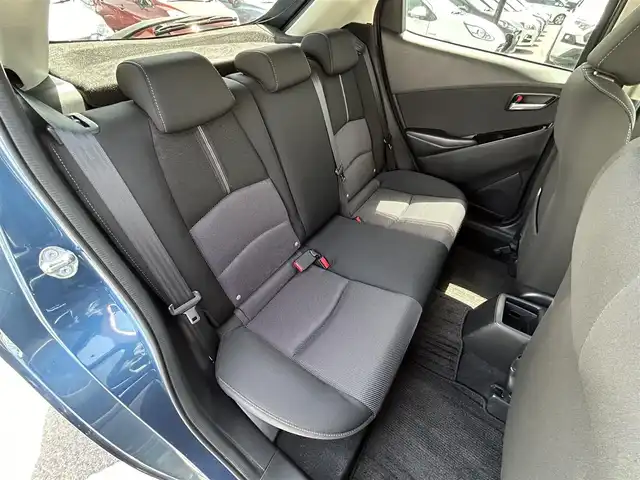 マツダ デミオ 15Sツーリング 鳥取県 2018(平30)年 4.5万km エターナルブルーマイカ 純正ナビ/フルセグ/DVD/CD/BT/USB/全方位カメラ・ETC/前方ドライブレコーダー/前席シートヒーター/衝突軽減ブレーキ/レーダークルーズコントロール/レーンキープアシスト/LEDヘッドライト/純正15インチアルミホイール/プッシュエンジンスタート/アイドリングストップ/フロアマット/ドアバイザー/保証書・取扱説明書/スペアキー