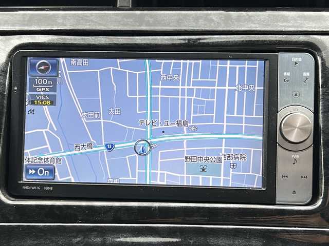 トヨタ プリウス S ツーリングセレクション 福島県 2011(平23)年 7.6万km ホワイトパールクリスタルシャイン 純正ＨＤＤナビ＆フルセグＴＶ/（ＤＶＤ＆ＢＴ＆ＭＳＶ＆ＳＤ）/バックカメラ/ＥＴＣ/社外１５inアルミホイール/レザー調シートカバー/ＢＬＩＴＺスロットルコントローラー/ＴＥＩＮサスペンションコントローラー/車高調/オートライト/ＬＥＤライト/フォグランプ/ウィンカーミラー/電動格納ミラー/スマートキー/プッシュスタート/Ｗ＋サイドエアバッグ/横滑り防止装置/ＡＢＳ/ドアバイザー/フロアマット