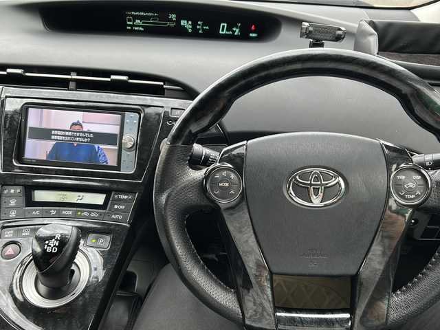 トヨタ プリウス S ツーリングセレクション 福島県 2011(平23)年 7.6万km ホワイトパールクリスタルシャイン 純正ＨＤＤナビ＆フルセグＴＶ/（ＤＶＤ＆ＢＴ＆ＭＳＶ＆ＳＤ）/バックカメラ/ＥＴＣ/社外１５inアルミホイール/レザー調シートカバー/ＢＬＩＴＺスロットルコントローラー/ＴＥＩＮサスペンションコントローラー/車高調/オートライト/ＬＥＤライト/フォグランプ/ウィンカーミラー/電動格納ミラー/スマートキー/プッシュスタート/Ｗ＋サイドエアバッグ/横滑り防止装置/ＡＢＳ/ドアバイザー/フロアマット