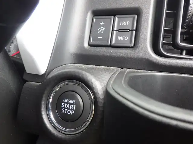 スズキ ハスラー HYBRID G 千葉県 2020(令2)年 6.3万km アクティブイエロー/ホワイト2トーンルーフ ワンオーナー/デュアルカメラブレーキサポート/アイドリングストップ/社外SDナビ/地デジTV/【DVD/CD再生機能　Bluetooth接続】/バックカメラ/ステアリングスイッチ/運転席シートヒーター/ETC/コーナーセンサー/サイド/カーテンエアバッグ/携帯リモコン