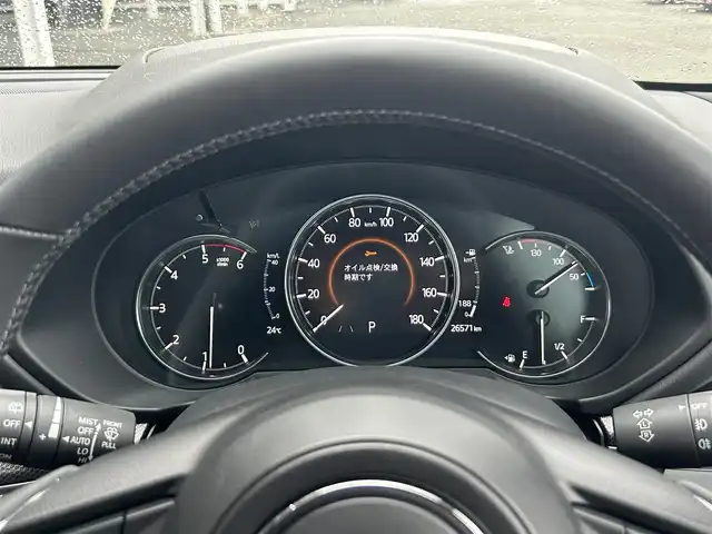マツダ ＣＸ－８ XD エクスクルーシブモード 静岡県 2022(令4)年 2.7万km スノーフレイクホワイトパールマイカ ４ＷＤ/衝突軽減システム/純正ＳＤナビ/フルセグＴＶ/ＢＴオーディオ/ＥＴＣ2.0/全周囲カメラ/レザーシート/シートヒーター/エアシート/パワーシート/ハンドルヒーター/ダブルエアコン/サンルーフ/ガラスルーフ/ルーフレール/前後コーナーセンサー/電動リアゲート(フットセンサー)/追従機能付クルコン/ＬＡＳ(レーンキープアシストシステム)/スペアキー/カーテンエアバッグ/LEDヘッドライト/オートライト/純正フロアマット/純正１９ＡＷ