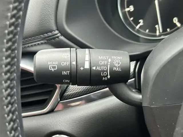 マツダ ＣＸ－８ XD エクスクルーシブモード 静岡県 2022(令4)年 2.7万km スノーフレイクホワイトパールマイカ ４ＷＤ/衝突軽減システム/純正ＳＤナビ/フルセグＴＶ/ＢＴオーディオ/ＥＴＣ2.0/全周囲カメラ/レザーシート/シートヒーター/エアシート/パワーシート/ハンドルヒーター/ダブルエアコン/サンルーフ/ガラスルーフ/ルーフレール/前後コーナーセンサー/電動リアゲート(フットセンサー)/追従機能付クルコン/ＬＡＳ(レーンキープアシストシステム)/スペアキー/カーテンエアバッグ/LEDヘッドライト/オートライト/純正フロアマット/純正１９ＡＷ