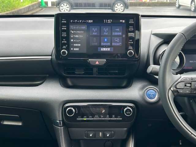 トヨタ ヤリス ハイブリッド Z 茨城県 2020(令2)年 4.1万km シルバーM 純正メモリナビ/AM/FM/USB/BT/クルーズコントロール/LEDオートライト/オートマチックハイビーム/シートヒーター/15インチアルミホイール/スマートキー/ビルトインETC/純正フロアマット/横滑り防止装置/レーンキープアシスト/盗難防止装置/エアバック/衝突被害軽減システム