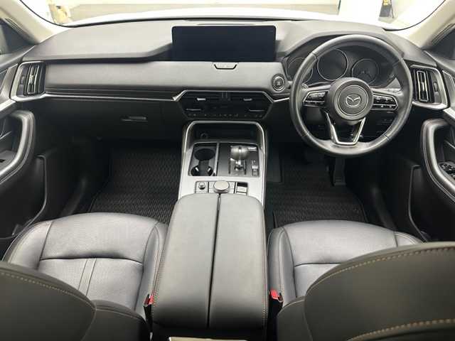 マツダ ＣＸ－６０ 25S Lパッケージ 兵庫県 2023(令5)年 2.6万km ロジウムホワイトプレミアムメタリック 純正ディスプレイオーディオ/純正SDナビ、Bluetooth、HDMI、スマートフォン連携、USB/フルセグ/ワイヤレス充電/ETC/HUD/ACC/LKA/BSM/PCS/ドライバー異常時対応システム/コーナーセンサー/パドルシフト/アイドリングストップ/レザーシート/シートヒーター/ステアリングヒーター/パワーバックドア/LEDヘッドライト/LEDフォグランプ/シースルービュー/オートハイビーム/純正ラバーマット/純正２０AW