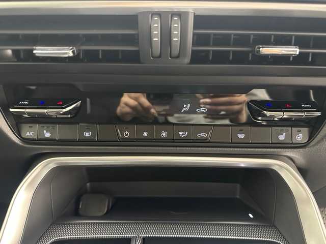マツダ ＣＸ－６０ 25S Lパッケージ 兵庫県 2023(令5)年 2.6万km ロジウムホワイトプレミアムメタリック 純正ディスプレイオーディオ/純正SDナビ、Bluetooth、HDMI、スマートフォン連携、USB/フルセグ/ワイヤレス充電/ETC/HUD/ACC/LKA/BSM/PCS/ドライバー異常時対応システム/コーナーセンサー/パドルシフト/アイドリングストップ/レザーシート/シートヒーター/ステアリングヒーター/パワーバックドア/LEDヘッドライト/LEDフォグランプ/シースルービュー/オートハイビーム/純正ラバーマット/純正２０AW