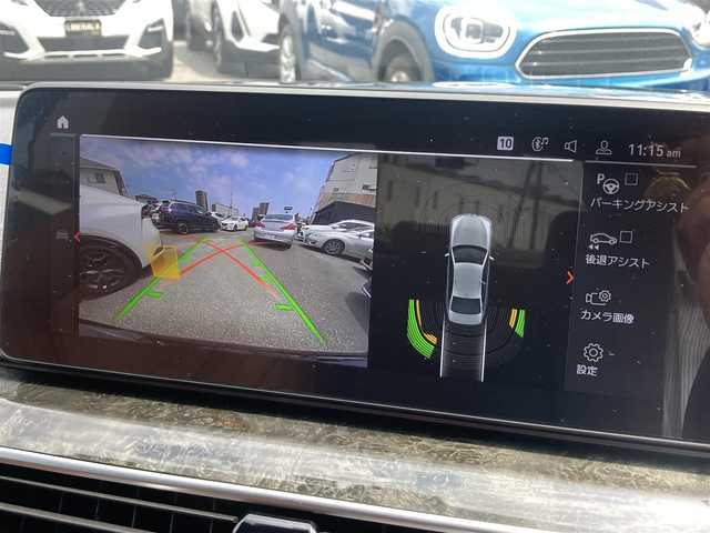 ＢＭＷ ５２３ｉ 熊本県 2023(令5)年 2.1万km サファイアブラックP ・スマートキー/・プッシュスタート/・インテリジェントセーフティ/・注意喚起アシスト/・速度アシスト/・ステアリングアシスト/・PDC自動起動/・アクティブPDC緊急ブレーキ/・パーキングアシスト/・ハイビームアシスト/・クルーズコントロール(追従式)/・茶革シート/・前席パワーシート/・前席シートヒーター /・純正メモリナビ/　【Bluetooth・USB・AppleCarPlay】/・フルセグTV/・バックカメラ/・ETC/・ドライブレコーダー(前後録画)/・ワイヤレス充電/・パワートランク/・LEDヘッドランプ/・純正マット/・保証書/取説