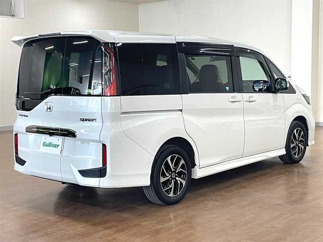 ホンダ ステップワゴン スパーダ クルスピセンシング 道央・札幌 2021(令3)年 3.3万km プラチナホワイトパール 4WD/寒冷地仕様/純正9インチナビ/・フルセグTV/CD/DVD/BT/SD/USB/バックカメラ/両側パワースライドドア/ハーフレザーシート/前席シートヒーター/ホンダセンシング/・衝突被害軽減ブレーキ/・誤発進抑制機能/・路外逸脱抑制機能/・先行車発進お知らせ機能/・標識認識機能/横滑り防止装置/アダプティブクルーズコントロール/ビルトインETC2.0/社外ドライブレコーダー/アイドリングストップ/プッシュスタート/スマートキーx2/ウインカーミラー/純正フロアマット/ドアバイザー/ステアリングリモコン/パドルシフト/オートライト/LEDヘッドライト/フォグライト/3列シート/わくわくゲート/純正16インチAW/新車時保証書/取扱説明書/ナビ取扱説明書