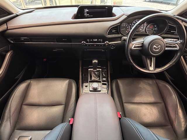 マツダ ＣＸ－３０ 20S Lパッケージ 埼玉県 2021(令3)年 2.8万km チタニウムフラッシュマイカ i-ACTIVSENSE/純正メーカーナビ/ CD/DVD/BT/フルセグ/USB/HDMI/アラウンドビューモニター/パワーシート/シートヒーター/ステアリングヒーター/パワーバックドア/レーダークルーズコントロール/レーンキープアシスト/電子パーキングブレーキ/オートブレーキホールド/ETC/スマートキー/禁煙車