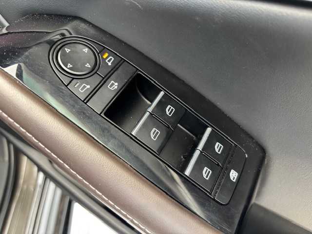 マツダ ＣＸ－３０ 20S Lパッケージ 埼玉県 2021(令3)年 2.8万km チタニウムフラッシュマイカ i-ACTIVSENSE/純正メーカーナビ/ CD/DVD/BT/フルセグ/USB/HDMI/アラウンドビューモニター/パワーシート/シートヒーター/ステアリングヒーター/パワーバックドア/レーダークルーズコントロール/レーンキープアシスト/電子パーキングブレーキ/オートブレーキホールド/ETC/スマートキー/禁煙車