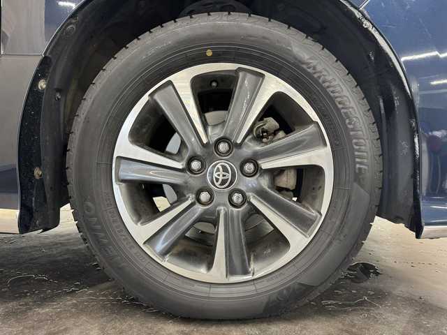 トヨタ ヴォクシー ZS 煌Ⅱ 三重県 2020(令2)年 6.2万km ブラッキッシュアゲハガラスフレーク ガソリン/FF/MTモード付インパネCVT/純正 9インチナビ NSZN-Y68T/（AM/FM/CD/DVD/TV/SD/SDREC/Bluetooth）/12.1型 純正 フリップダウンモニター V12T-R68C/バックガイドモニター/両側パワースライドドア/ドライブレコーダー 前後/ビルトインETC2.0/Toyota Safety Sense/・プリクラッシュセーフティ［PCS］/・レーンディパーチャーアラート［LDA］/・クリアランスソナー/・パーキングサポートブレーキ［PKSB］（前後静止物）/・オートハイビーム［AHB］/・先行車発進告知機能/装備/・クルーズコントロール/・左右独立オートエアコン/・後席オートエアコン（リヤヒーター/クーラー）/・オートライト/・LEDヘッドライト/・LEDフロントフォグライト/・充電用USBジャックx2（前席）/・ステアリングスイッチ/・プッシュスタート/・スマートキーシステム/・純正 16inAW/・保/取/ナビ取/・スマートキーx2