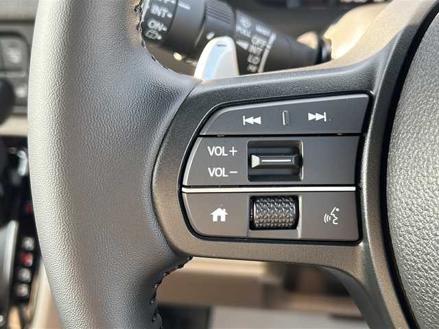 ホンダ Ｎ ＢＯＸ JOY ターボ 三重県 2025(令7)年 0.1千km プラチナホワイトパール 登録済未使用車/純正9型ナビ/全周囲カメラ/両側パワースライドドア/前席シートヒーター/USB・タイプC給電/ハーフレザーシート/スペアキー/ホンダセンシング/パドルシフト/LEDヘッドライト/革巻きステアリング/ステアリングスイッチ/シートリフター/電子パーキング/電動格納ミラー/禁煙車