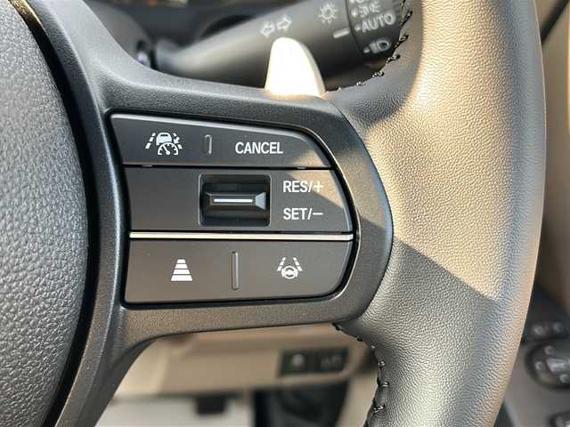 ホンダ Ｎ ＢＯＸ JOY ターボ 三重県 2025(令7)年 0.1千km プラチナホワイトパール 登録済未使用車/純正9型ナビ/全周囲カメラ/両側パワースライドドア/前席シートヒーター/USB・タイプC給電/ハーフレザーシート/スペアキー/ホンダセンシング/パドルシフト/LEDヘッドライト/革巻きステアリング/ステアリングスイッチ/シートリフター/電子パーキング/電動格納ミラー/禁煙車