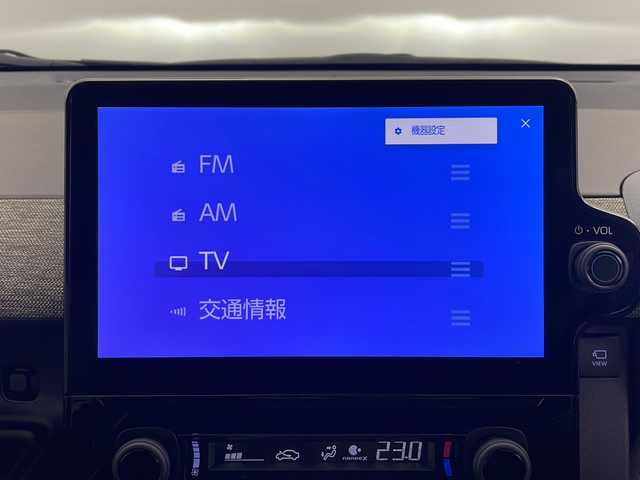 トヨタ シエンタ ハイブリッド Z 秋田県 2024(令6)年 1.8万km アーバンカーキ 4WD/純正ナビ/（FM/AM/Bluetooth/フルセグTV）/全方位カメラ/バックカメラ/両側パワースライドドア/モデリスタフロントエアロ/横滑り防止装置/レーダークルーズコントロール/衝突軽減装置/レーンキープアシスト/アイドリングストップ/ビルトインETC2.0/ステアリングリモコン/前席シートヒーター/ドアミラーヒーター/LEDヘッドライト/オートライト/オートハイビーム/プッシュスタート/スマートキー/スペアキー/電動格納ミラー/純正アルミホイール/純正フロアマット