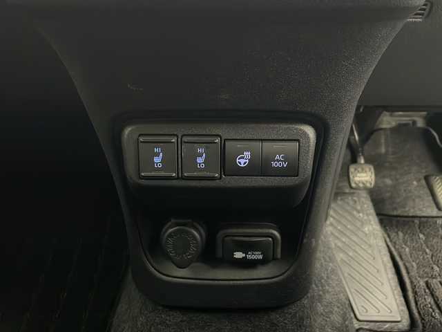 トヨタ シエンタ ハイブリッド Z 秋田県 2024(令6)年 1.8万km アーバンカーキ 4WD/純正ナビ/（FM/AM/Bluetooth/フルセグTV）/全方位カメラ/バックカメラ/両側パワースライドドア/モデリスタフロントエアロ/横滑り防止装置/レーダークルーズコントロール/衝突軽減装置/レーンキープアシスト/アイドリングストップ/ビルトインETC2.0/ステアリングリモコン/前席シートヒーター/ドアミラーヒーター/LEDヘッドライト/オートライト/オートハイビーム/プッシュスタート/スマートキー/スペアキー/電動格納ミラー/純正アルミホイール/純正フロアマット