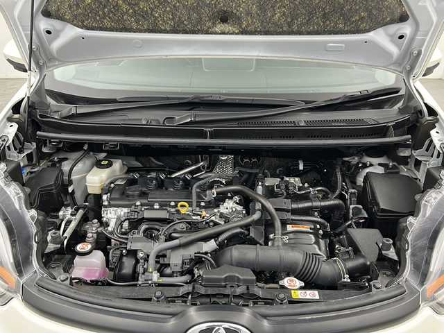 トヨタ シエンタ ハイブリッド Z 三重県 2023(令5)年 2.1万km ホワイトパールクリスタルシャイン /禁煙車　//パノラミックビューモニター　//シートヒーター　//両側パワースライドドア　//ＢＳＭ　//ＬＥＤ　//ステアリングヒーター　//パーキングアシスト　//レーダークルーズコントロール　//８型ＤＡ　//ナビ付　//ＡＣ１００Ｖ充電//クリアランスソナー//ステアリングリモコン//オートハイビーム//取扱説明書//スペアキー有り