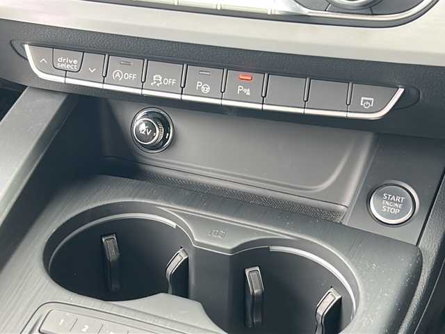 アウディ Ａ５ SB 40TFSIスポーツ 広島県 2019(令1)年 1.9万km 白 禁煙車/Sラインスポーツパッケージ/純正ナビ（Bluetooth/SD/CD/DVD/AUX/CarPlay/フルセグTV)/アランドビューカメラ/前方ドライブレコーダー/ビルドインETC/パワーシート/メモリーシート/シートヒーター/ハーフレザーシート/アダプティブクルーズコントロール/ブラインドスポットモニター/レーンキープアシスト/横滑り防止装置/LEDヘッドライト/純正18インチアルミホイール/純正フロアマット/パーキングアシスト/保証書/取扱説明書
