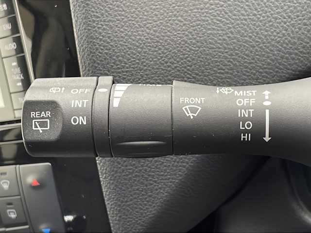 日産 セレナ ハイウェイスター Sハイブリッド 大阪府 2014(平26)年 8.2万km ダイヤモンドブラック フリップダウンモニター/社外メモリナビ/　　CD/DVD/SD/フルセグTV/両側パワースライドドア/クルーズコントロール/HIDオートライト/フォグランプ/純正15インチアルミホイール/レーンキープアシスト/アイドリングストップ/スマートキー/ETC