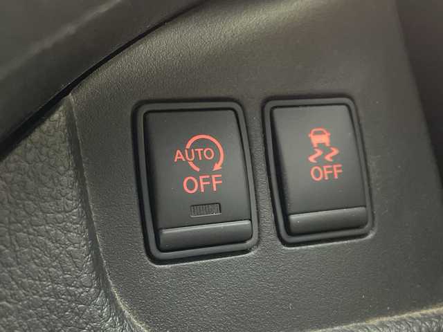 日産 セレナ ハイウェイスター Sハイブリッド 大阪府 2014(平26)年 8.2万km ダイヤモンドブラック フリップダウンモニター/社外メモリナビ/　　CD/DVD/SD/フルセグTV/両側パワースライドドア/クルーズコントロール/HIDオートライト/フォグランプ/純正15インチアルミホイール/レーンキープアシスト/アイドリングストップ/スマートキー/ETC