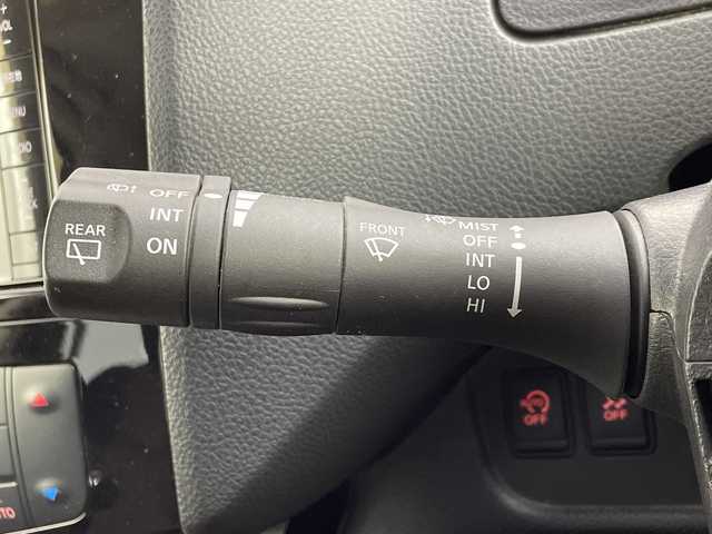 日産 セレナ ハイウェイスター Sハイブリッド 大阪府 2014(平26)年 8.2万km ダイヤモンドブラック フリップダウンモニター/社外メモリナビ/　　CD/DVD/SD/フルセグTV/両側パワースライドドア/クルーズコントロール/HIDオートライト/フォグランプ/純正15インチアルミホイール/レーンキープアシスト/アイドリングストップ/スマートキー/ETC