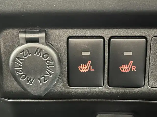 トヨタ ルーミー カスタムG－T 佐賀県 2022(令4)年 1.7万km ブラックマイカメタリック/ファイアークォーツレッドメタリック ワンオーナー/IIトーンカラー/コンフォートパッケージ/9インチディスプレイオーディオ/BT/USB/AM/FM/apple car play/android auto/全方位カメラ/バックカメラ/両側パワースライドドア/スマートアシストIII/コーナーセンサー/レーダークルーズコントロール/ステアリングリモコン/ETC2.0