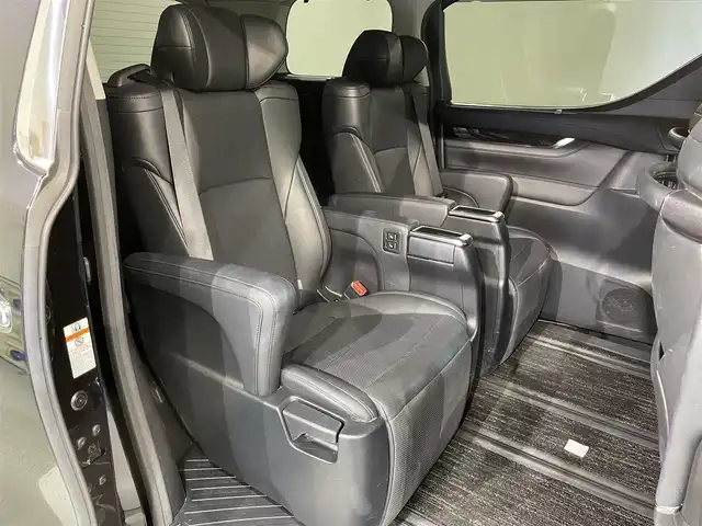 トヨタ ヴェルファイア Z Gエディション 愛知県 2019(平31)年 6.9万km スパークリングブラックパールクリスタルシャイン 純正９インチナビ　/（AM/FM/CD/DVD/フルセグTV/SD/Bluetooth/USB/HDMI）/純正12.1インチフリップダウンモニター　/トヨタセーフティセンス/　　-衝突軽減ブレーキ　/　　-レーダークルーズコントロール/　　-レーントレーニングアシスト/　　-ロードサインアシスト/　　-アダプティブハイビームシステム/両側電動スライドドア　/ビルトインＥＴＣ２．０　/シートヒーター　/エアーシート　/ＬＥＤヘッドライト　/LEDフォグランプ/電動バックドア/バックカメラ　/ステアリングヒーター/ドライブレコーダー/パワーシート/コーナーセンサー/プッシュスタート/スマートキー/純正フロアマット/純正18インチアルミホイール/オートライト
