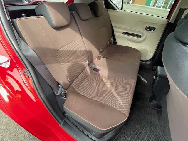 トヨタ アクア G 静岡県 2013(平25)年 10.4万km スーパーレッドⅤ ECOモード/EVモード/シートヒーター/ETC/Bluetooth/フルセグTV/社外アルミホイール/純正ナビ/純正フロアマット/ハイブリッド/プッシュスタート