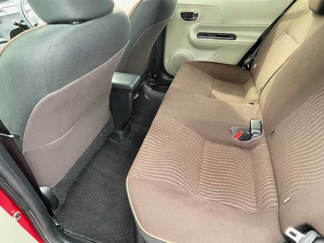 トヨタ アクア G 静岡県 2013(平25)年 10.4万km スーパーレッドⅤ ECOモード/EVモード/シートヒーター/ETC/Bluetooth/フルセグTV/社外アルミホイール/純正ナビ/純正フロアマット/ハイブリッド/プッシュスタート