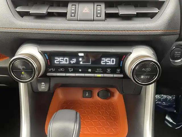 トヨタ ＲＡＶ４ アドベンチャー 宮城県 2021(令3)年 2.4万km アッシュグレーメタリック/アーバンカーキ 純正９型ＤＡナビ　/バックカメラ　/BSM/アダプティブクルーズコントロール　/クリアランスソナー　/トヨタセーフティセンス/プリクラッシュセーフティ/レーントレーシングアシスト/オートマチックハイビーム/パワーシート　/ビルトインＥＴＣ　/ＬＥＤヘッドランプ　/フォグランプ　/ルーフレール　/純正１９インチＡＷ/禁煙車